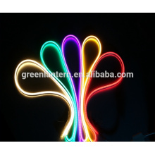 Luces de tira de neón flexibles del RGB LED de la CA 110-220V, 120 LED / M, luz impermeable de la cuerda de 2835 SMD LED